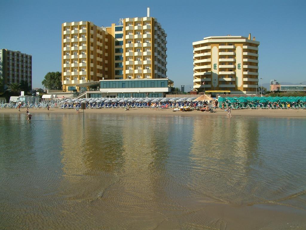 Grand Hotel Montesilvano&Residence Exterior foto